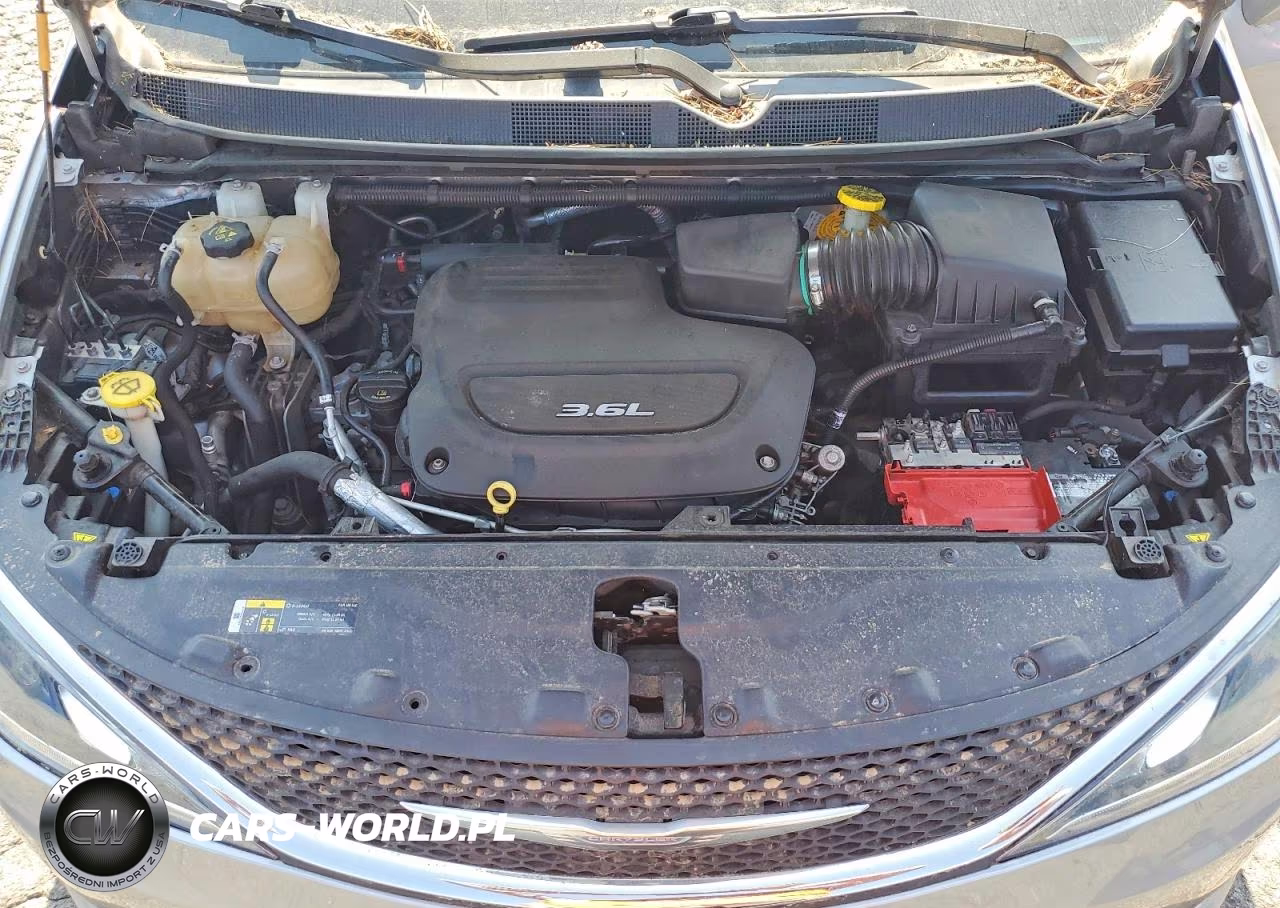2017 Chrysler Pacifica Limited VIN:2C4RC1GG6HR504318 - 12