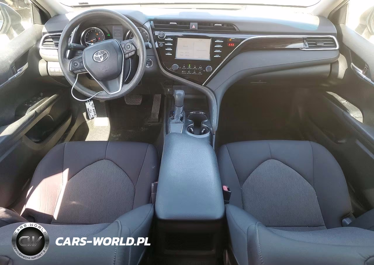 2018 Toyota Camry Le VIN:4T1B11HK7JU608783 - 8