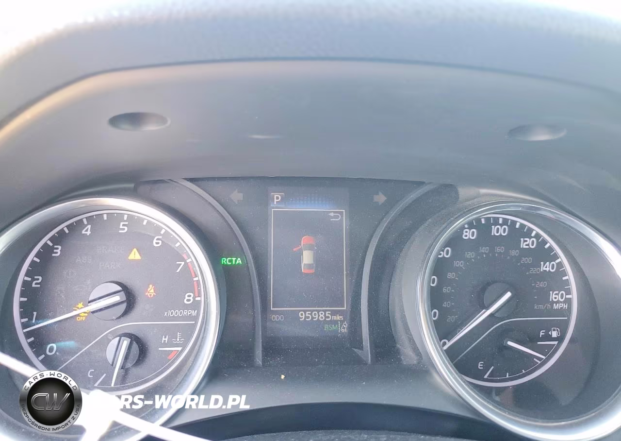 2018 Toyota Camry Le VIN:4T1B11HK7JU608783 - 9