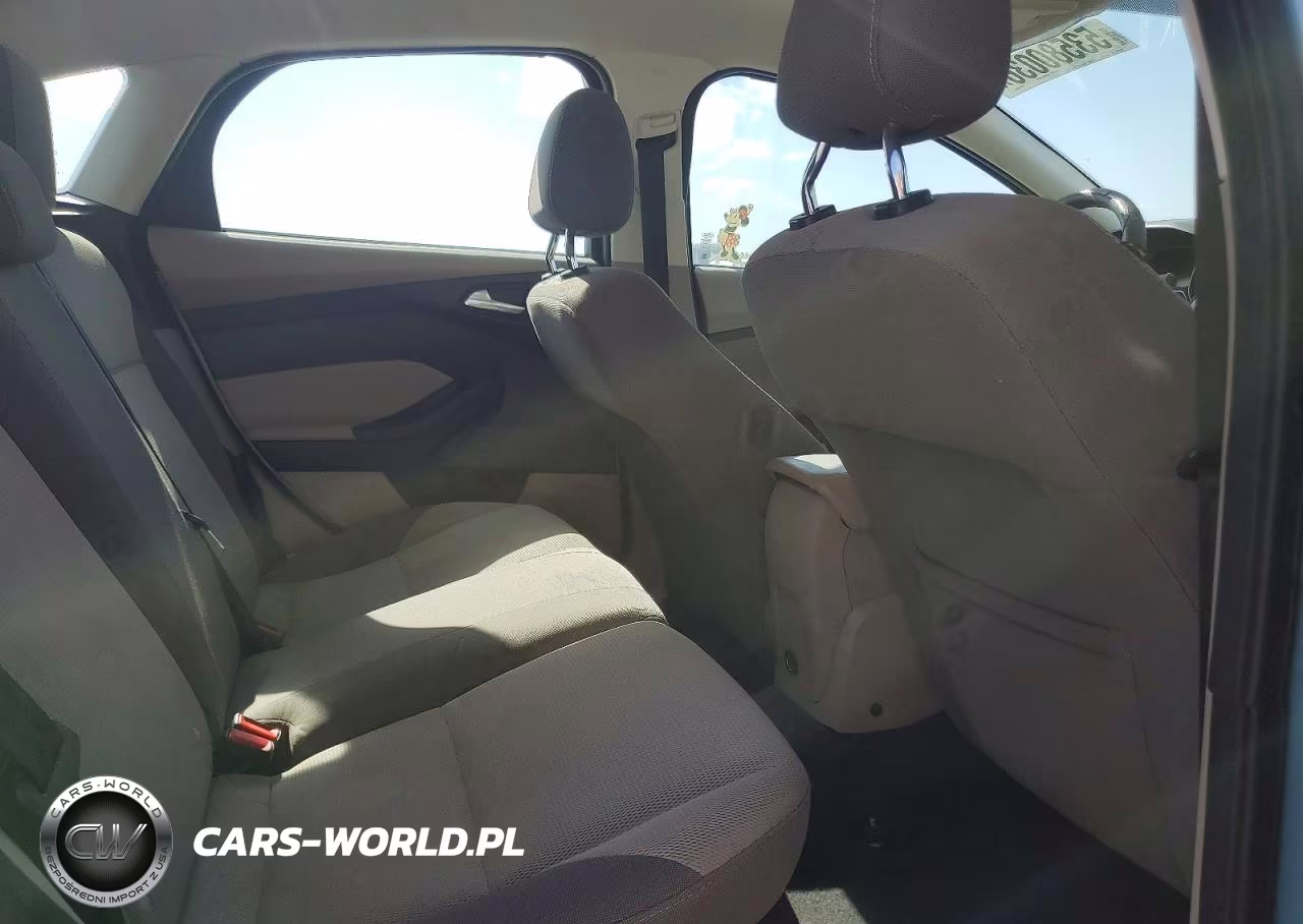 2012 Ford Focus Se VIN:1FAHP3K2XCL345897 - 10