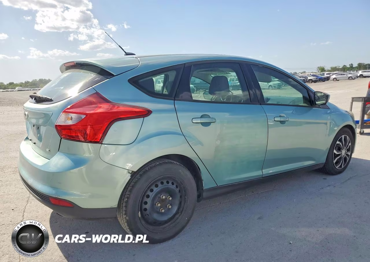 2012 Ford Focus Se VIN:1FAHP3K2XCL345897 - 3