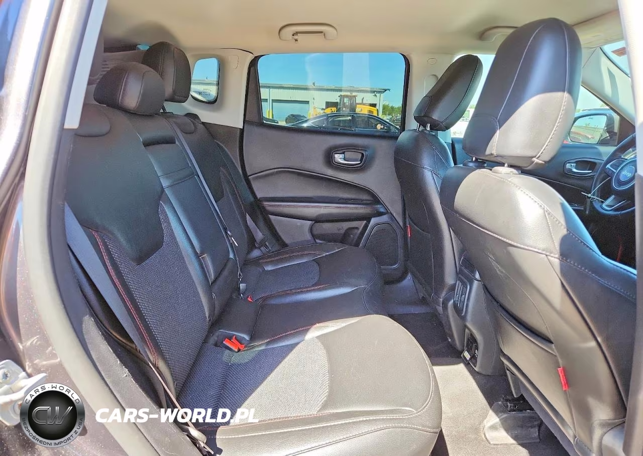 2019 Jeep Compass Trailhawk VIN:3C4NJDDB6KT721824 - 11