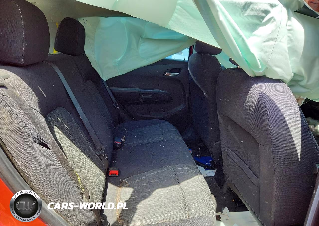 2015 Chevrolet Sonic Lt VIN:1G1JC6SH4F4164637 - 10