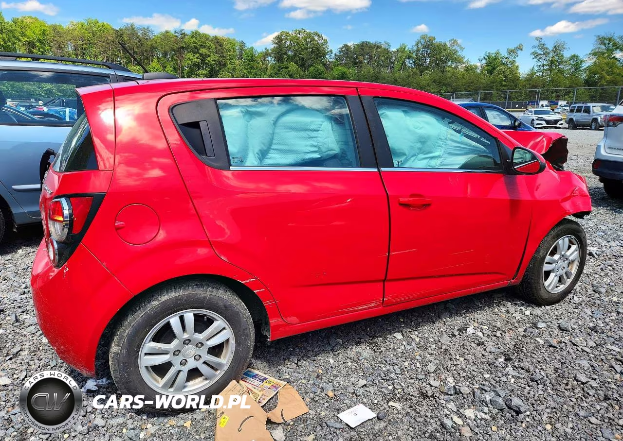 2015 Chevrolet Sonic Lt VIN:1G1JC6SH4F4164637 - 3