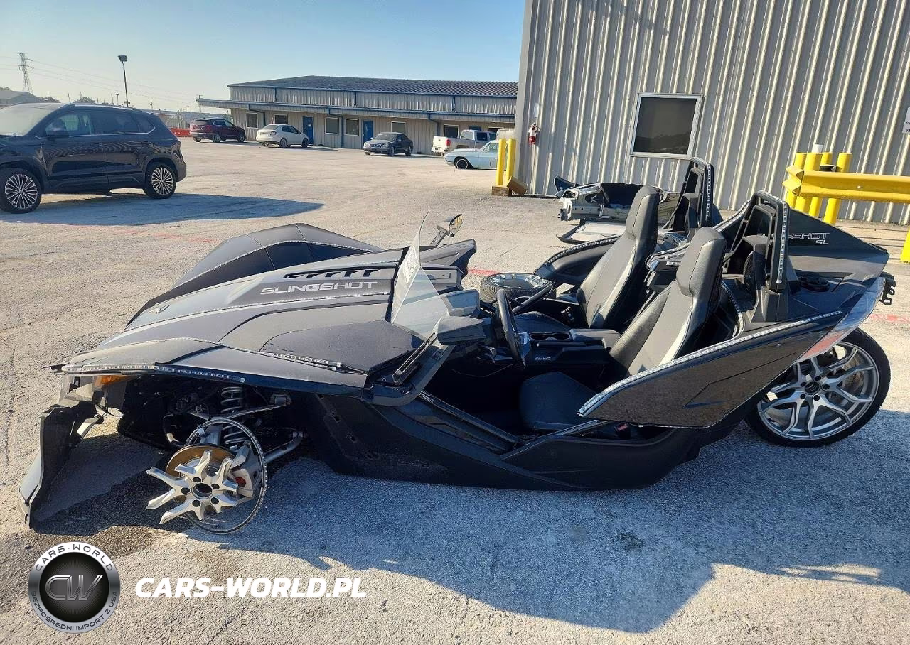 2021 Polaris Slingshot Sl VIN:57XAAPGD0M8145525 - 3