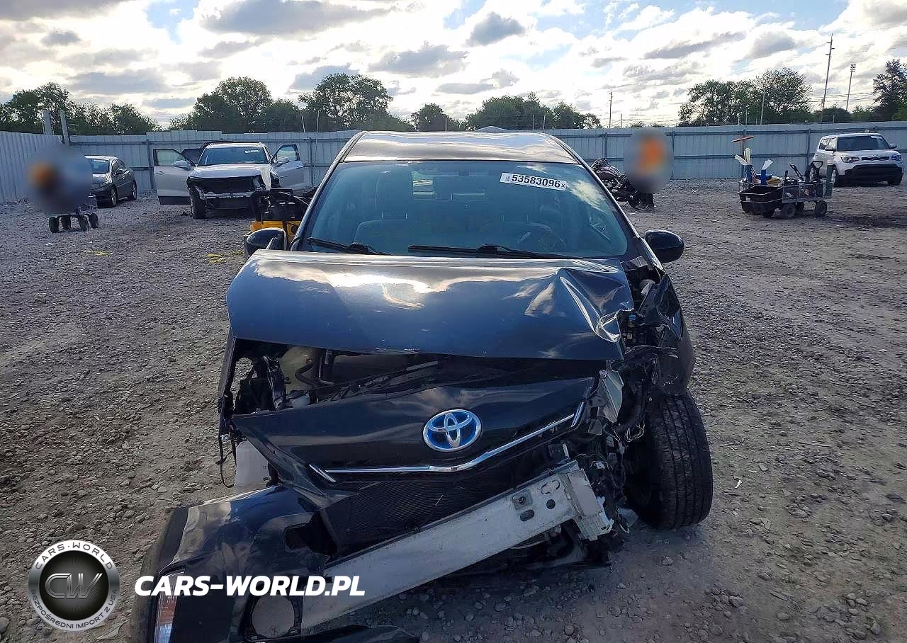 2013 Toyota Prius V Three VIN:JTDZN3EU8D3224739 - 5