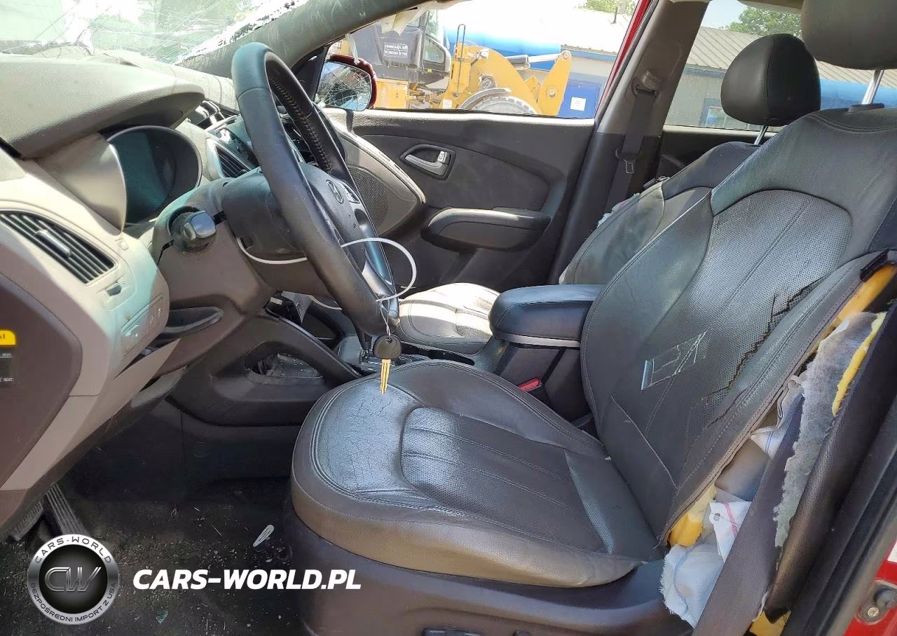 2010 Hyundai Tucson Limited VIN:KM8JU3AC2AU101064 - 7