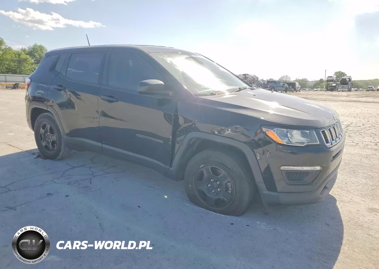 2018 Jeep Compass Sport VIN:3C4NJCAB1JT267477 - 4