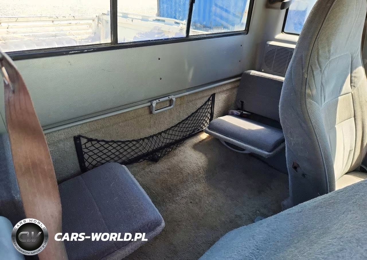 1995 Mazda B2300 Cab Plus VIN:4F4CR16A3STM10065 - 10