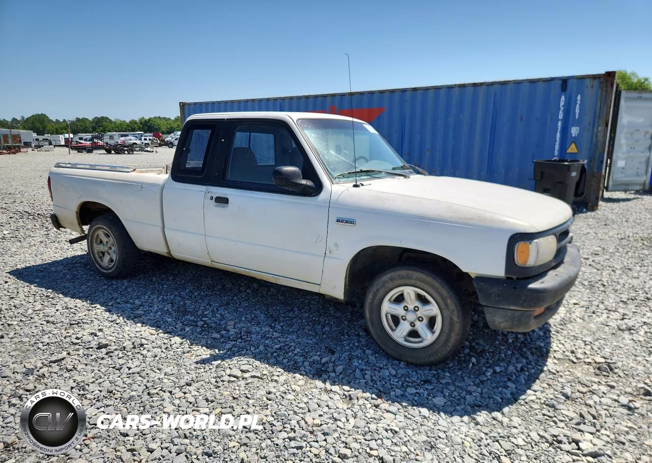 1995 Mazda B2300 Cab Plus VIN:4F4CR16A3STM10065 - 4