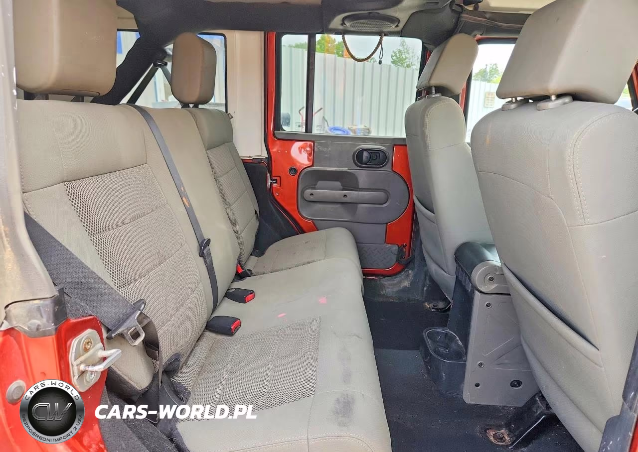 2009 Jeep Wrangler Unlimited Sahara VIN:1J4GA59149L746039 - 10