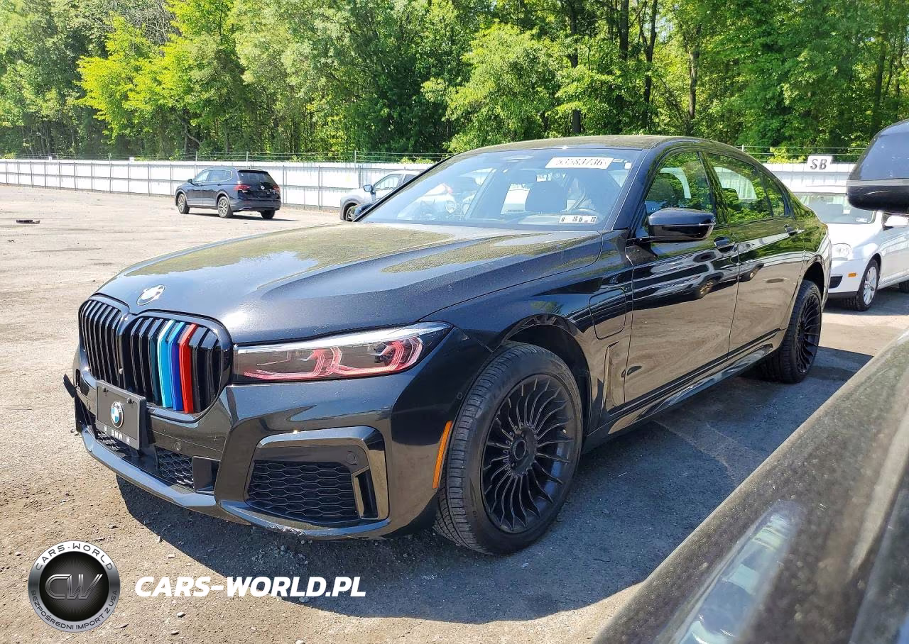 2020 BMW 745Xe