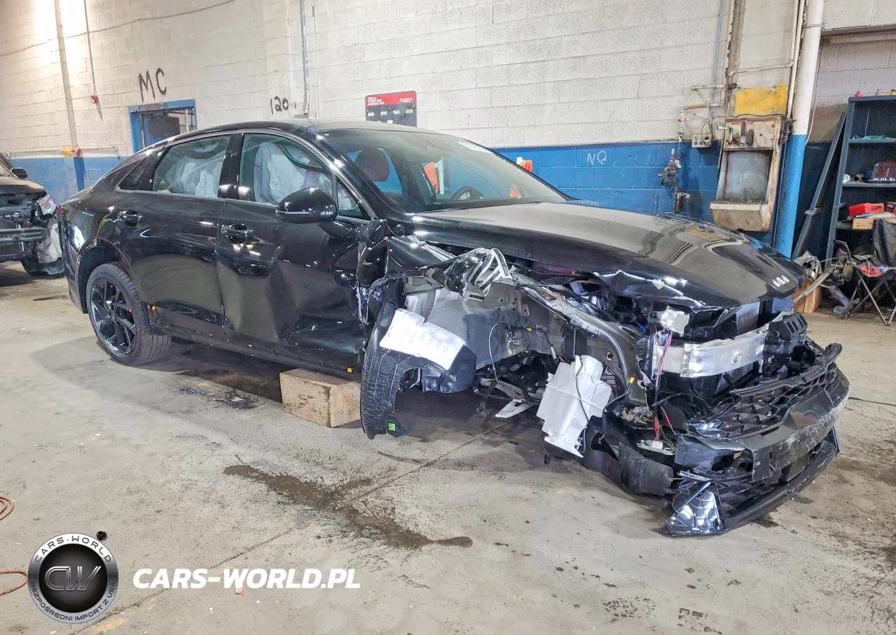 2026 Kia K5 Gt Line VIN:KNAG64J70T5482666 - 4