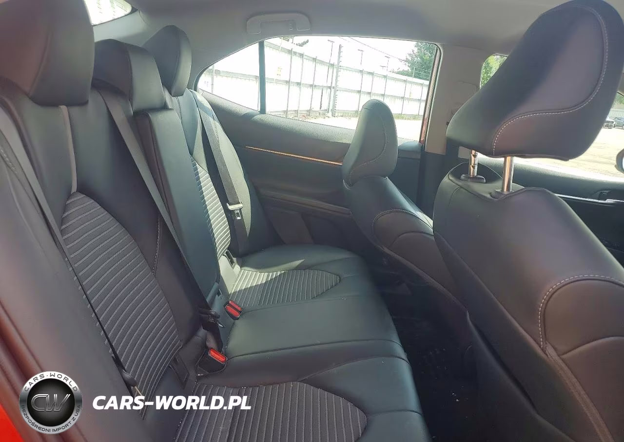 2020 Toyota Camry Se VIN:4T1G11AK2LU356492 - 10