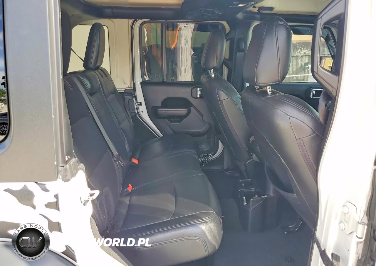 2018 Jeep Wrangler Unlimited Sport VIN:1C4HJXDG1JW305263 - 10