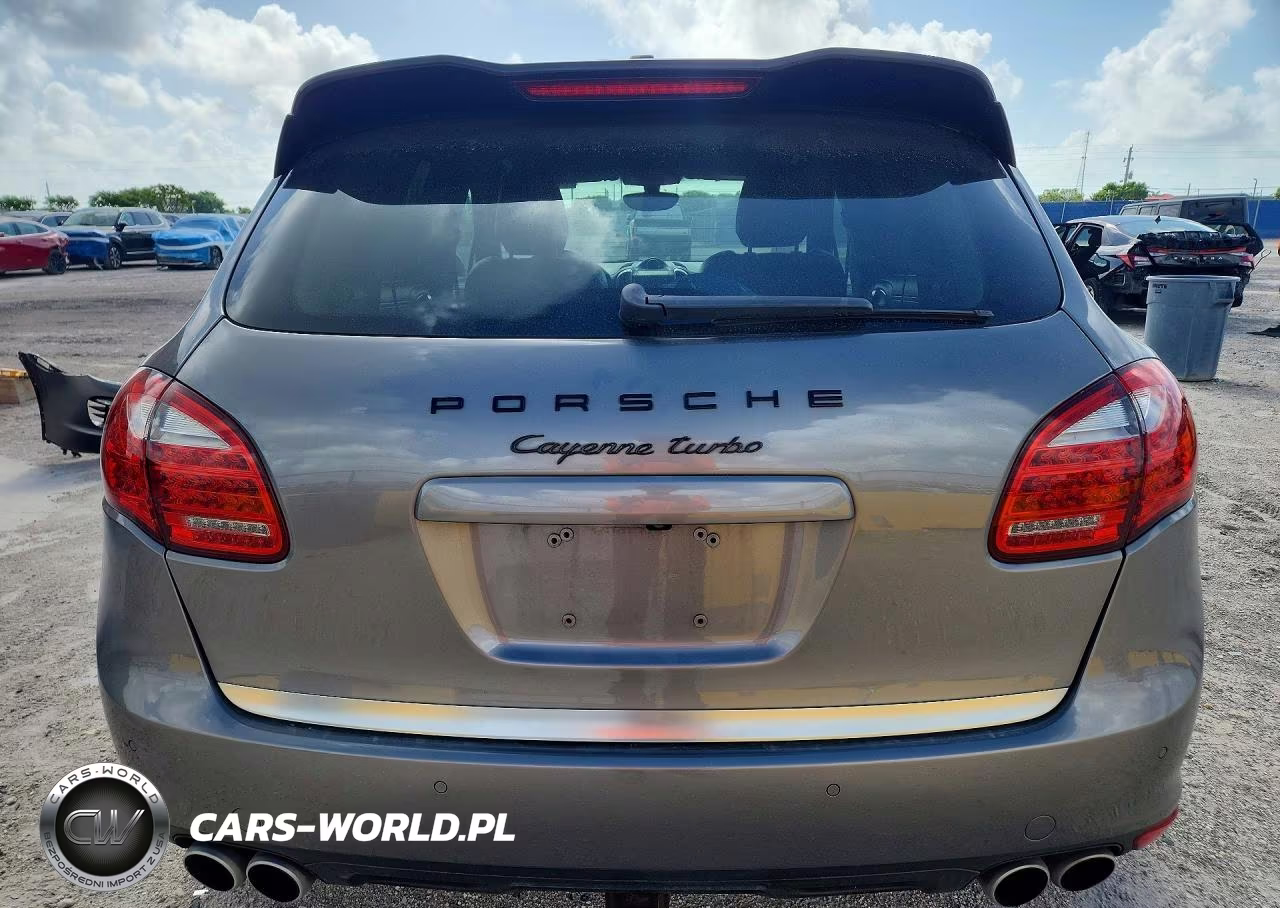 2011 Porsche Cayenne Turbo VIN:WP1AC2A21BLA82036 - 6