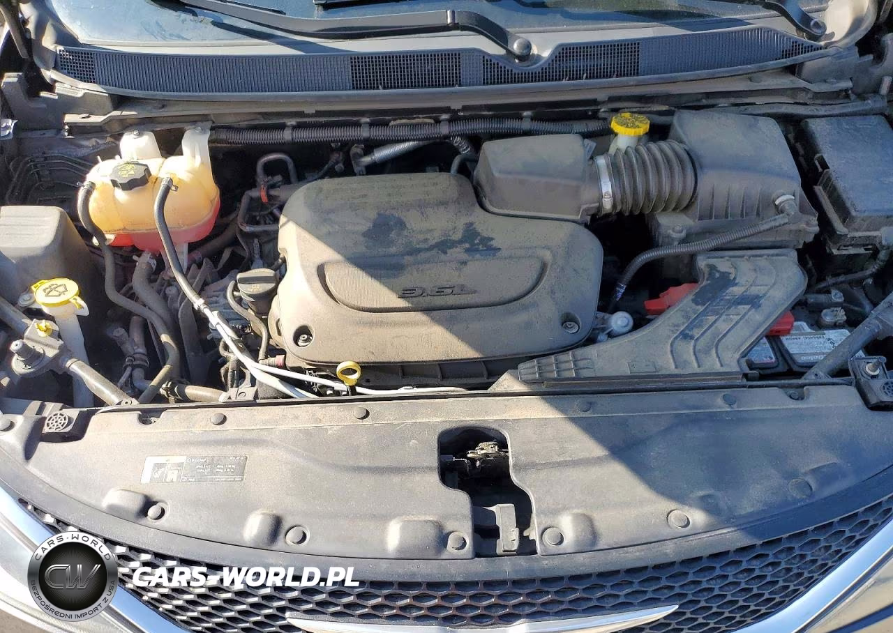 2020 Chrysler Voyager Lxi VIN:2C4RC1DG7LR163315 - 12