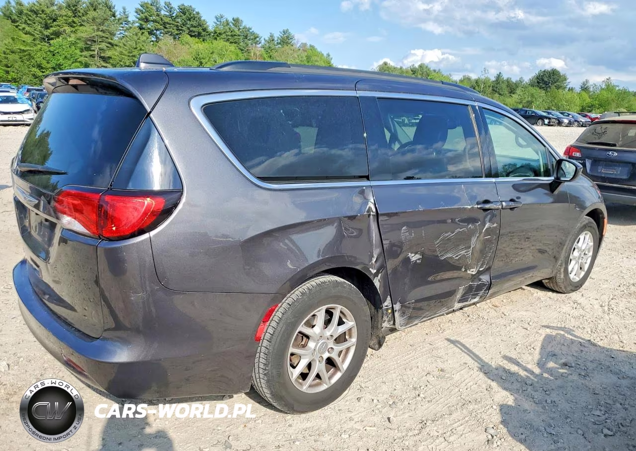 2020 Chrysler Voyager Lxi VIN:2C4RC1DG7LR163315 - 3