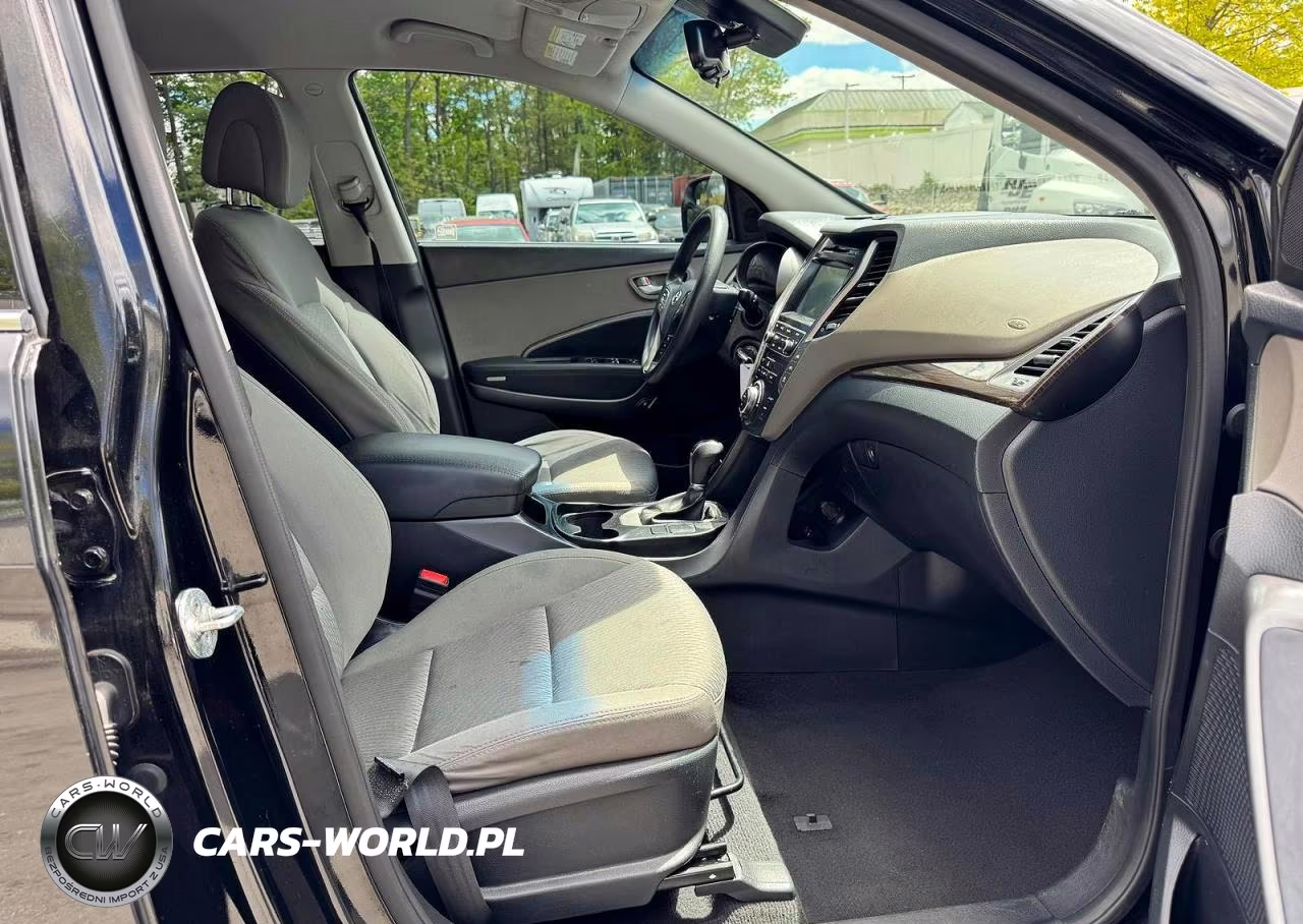 2017 Hyundai Santa Fe Se VIN:KM8SMDHF6HU209448 - 12