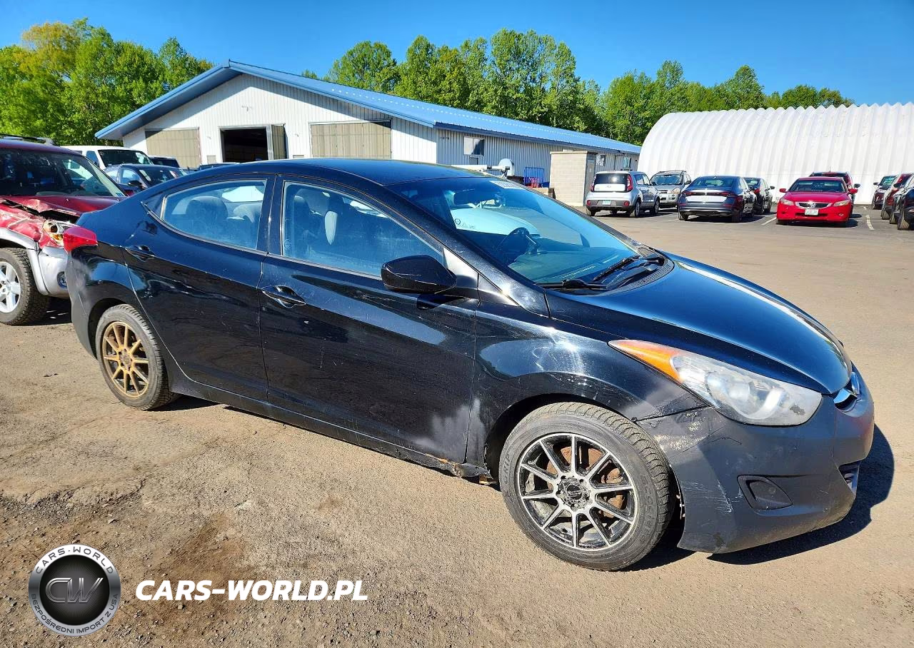 2013 Hyundai Elantra Gls VIN:5NPDH4AE2DH217117 - 4