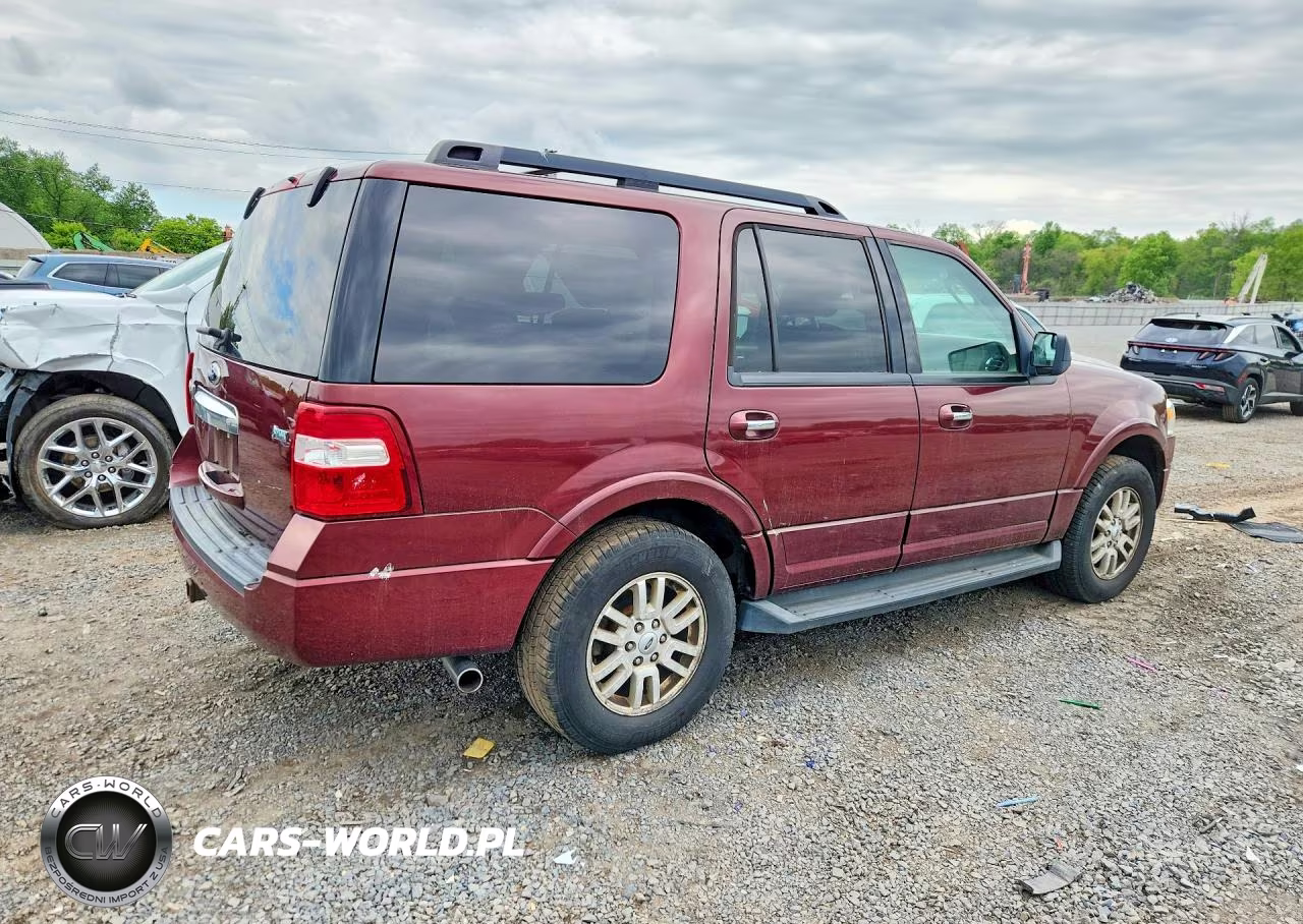 2013 Ford Expedition Xlt VIN:1FMJU1J51DEF00973 - 3
