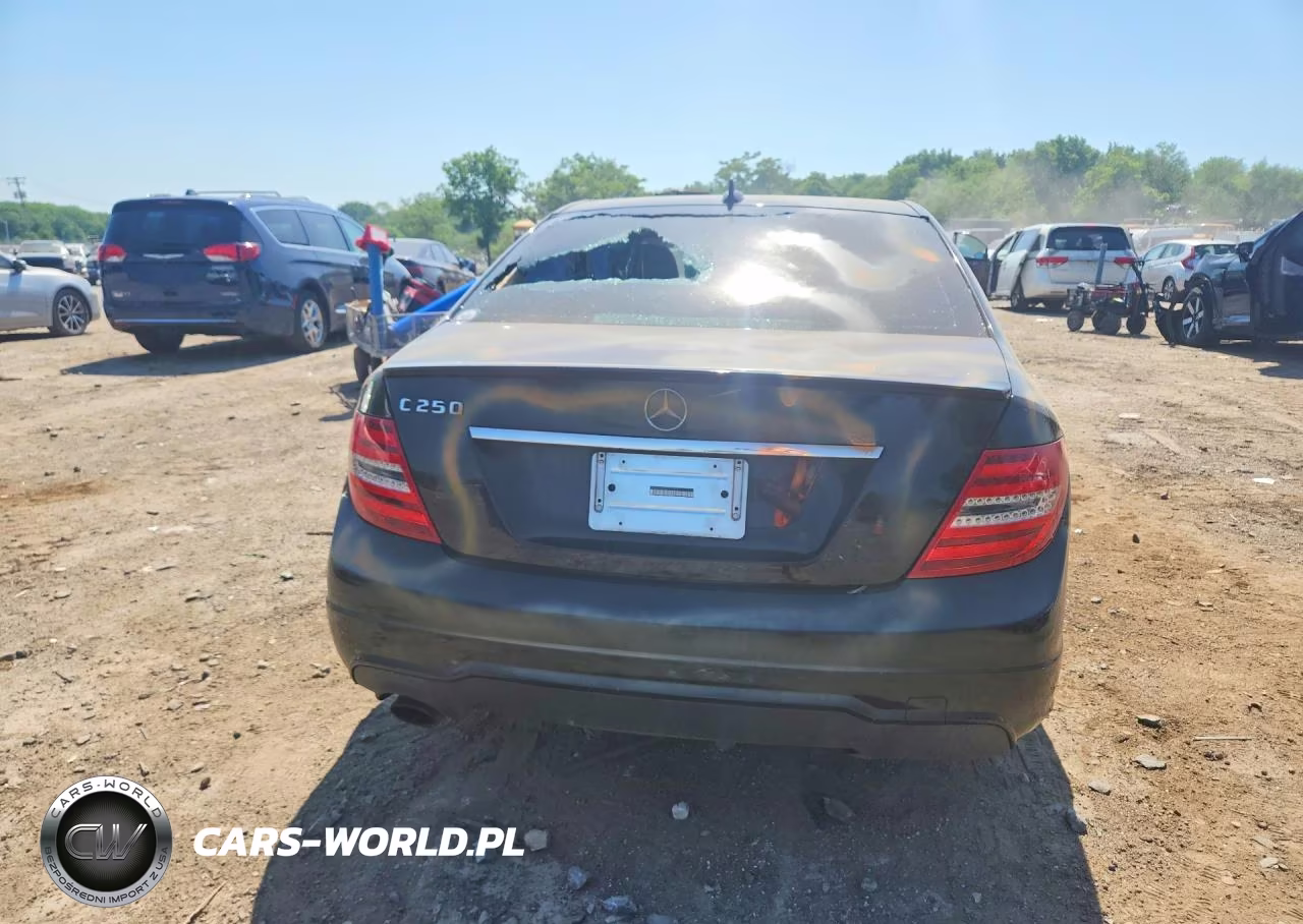 2013 Mercedes-Benz 3500 VIN:WDDGF4HB0DR243101 - 6