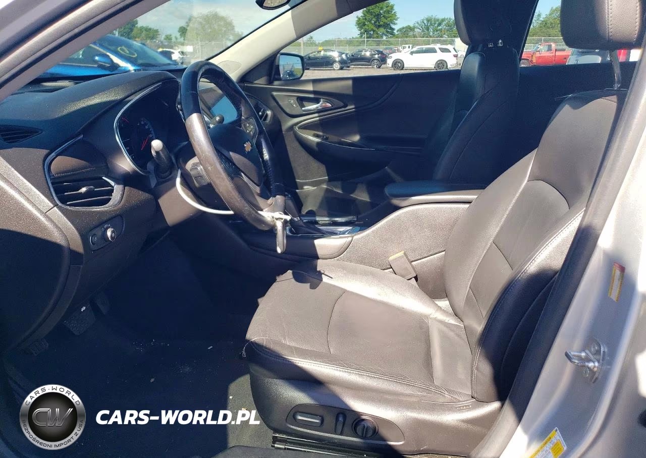 2019 Chevrolet Malibu Lt VIN:1G1ZD5ST7KF132326 - 7