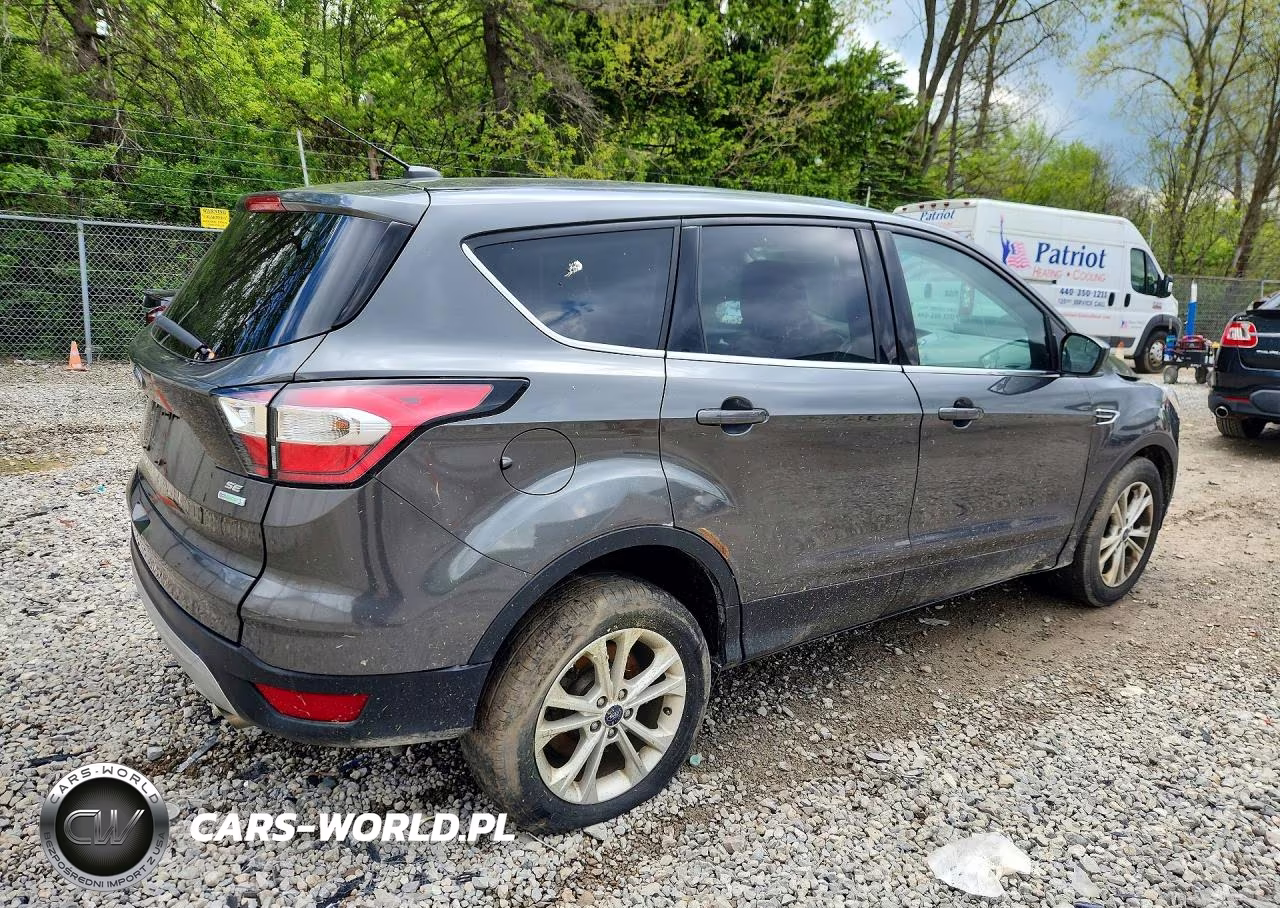 2017 Ford Escape Se VIN:1FMCU0GD7HUE03404 - 3