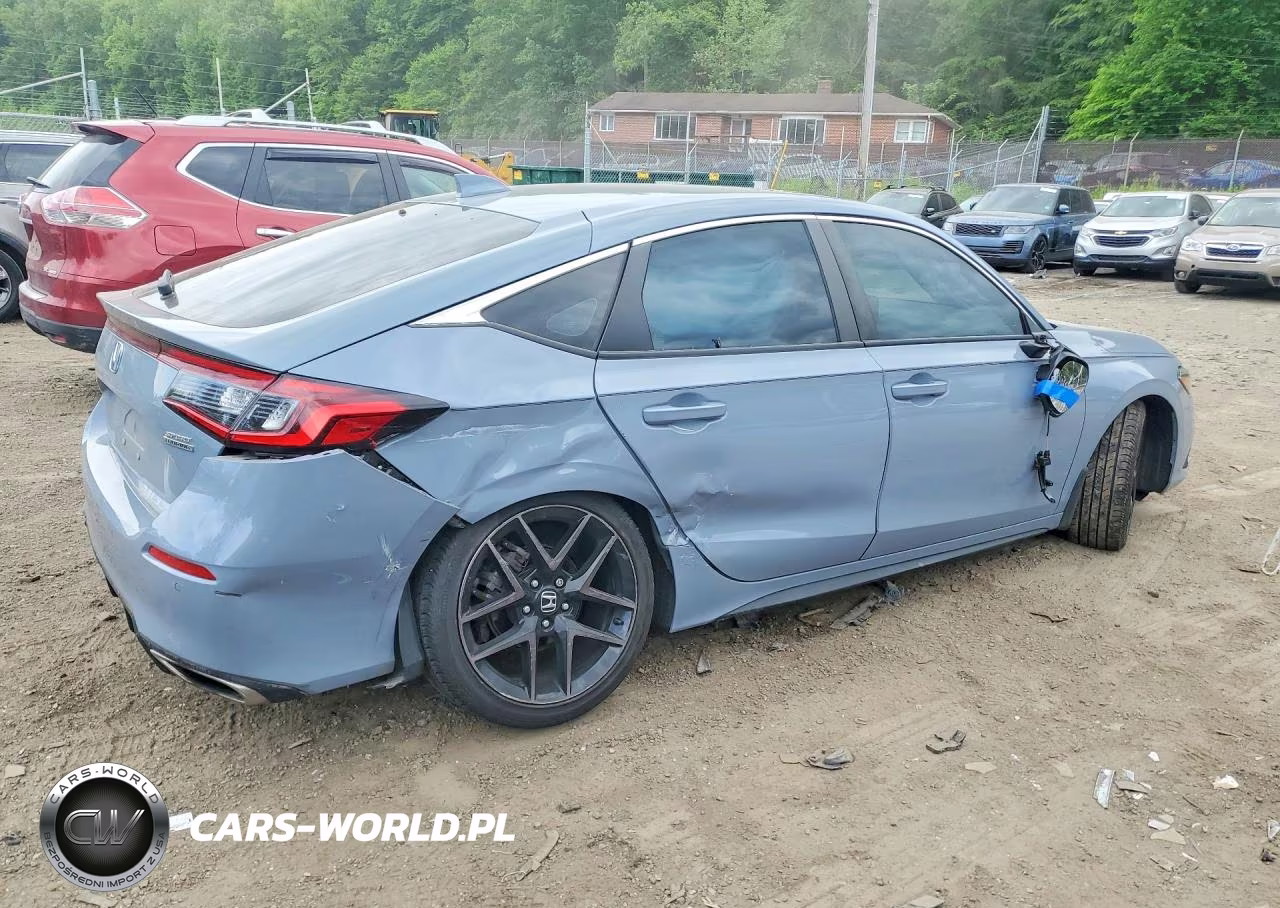 2024 Honda Civic Sport Touring VIN:19XFL1H81RE013443 - 3