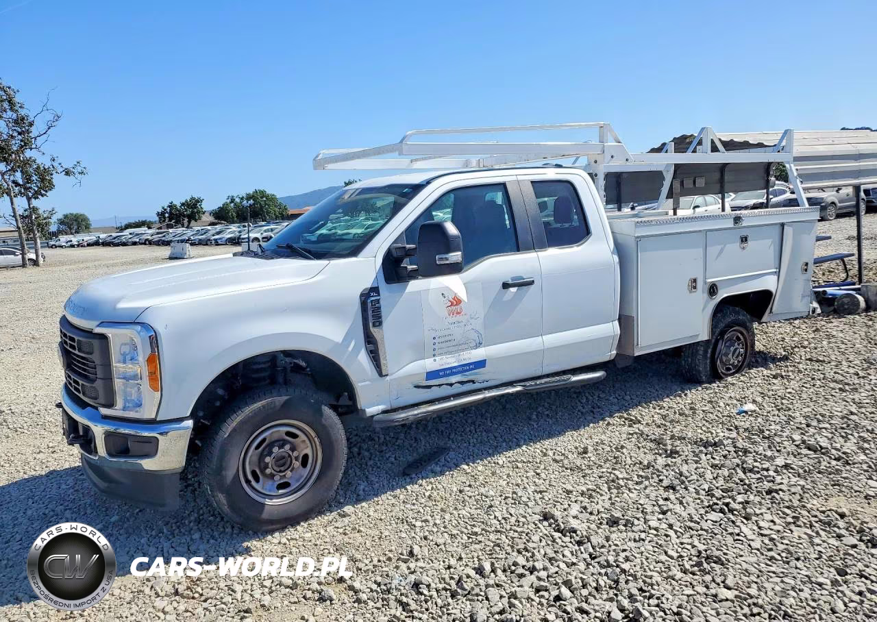 2023 Ford F250 Super Duty – zdjęcie 1 z 12