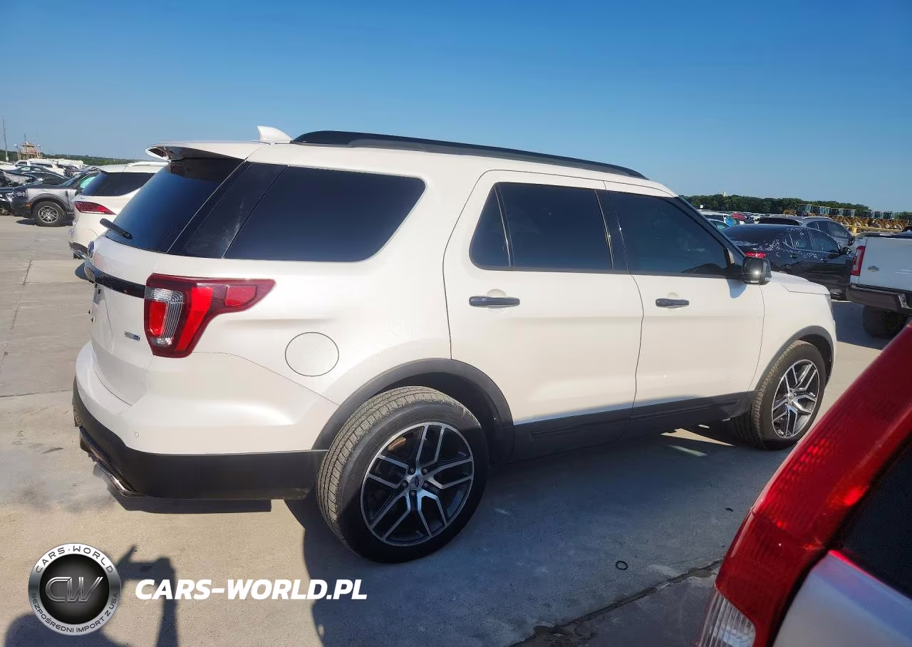 2016 Ford Explorer Sport VIN:1FM5K8GT5GGA76311 - 3