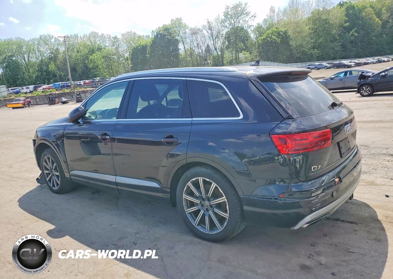 2017 Audi Q7 Premium Plus VIN:WA1LAAF7XHD003023 - 2