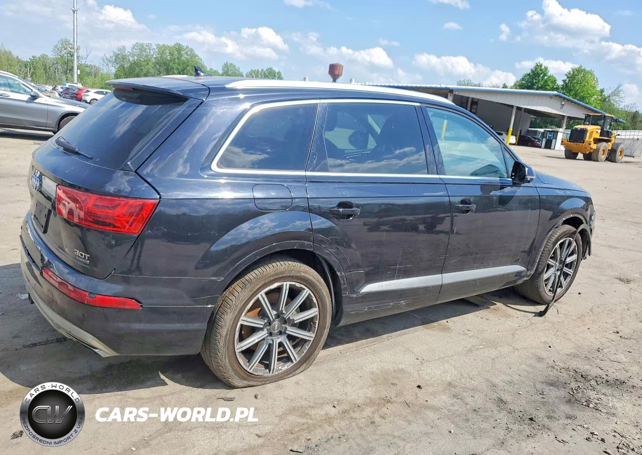 2017 Audi Q7 Premium Plus VIN:WA1LAAF7XHD003023 - 3