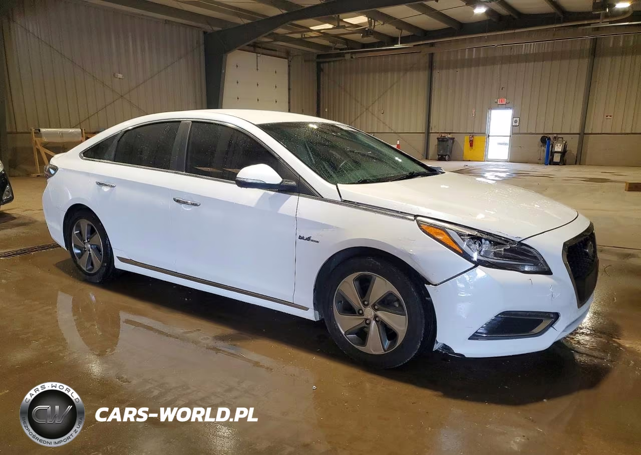 2017 Hyundai Sonata Hybrid Limited VIN:KMHE34L15HA050709 - 4