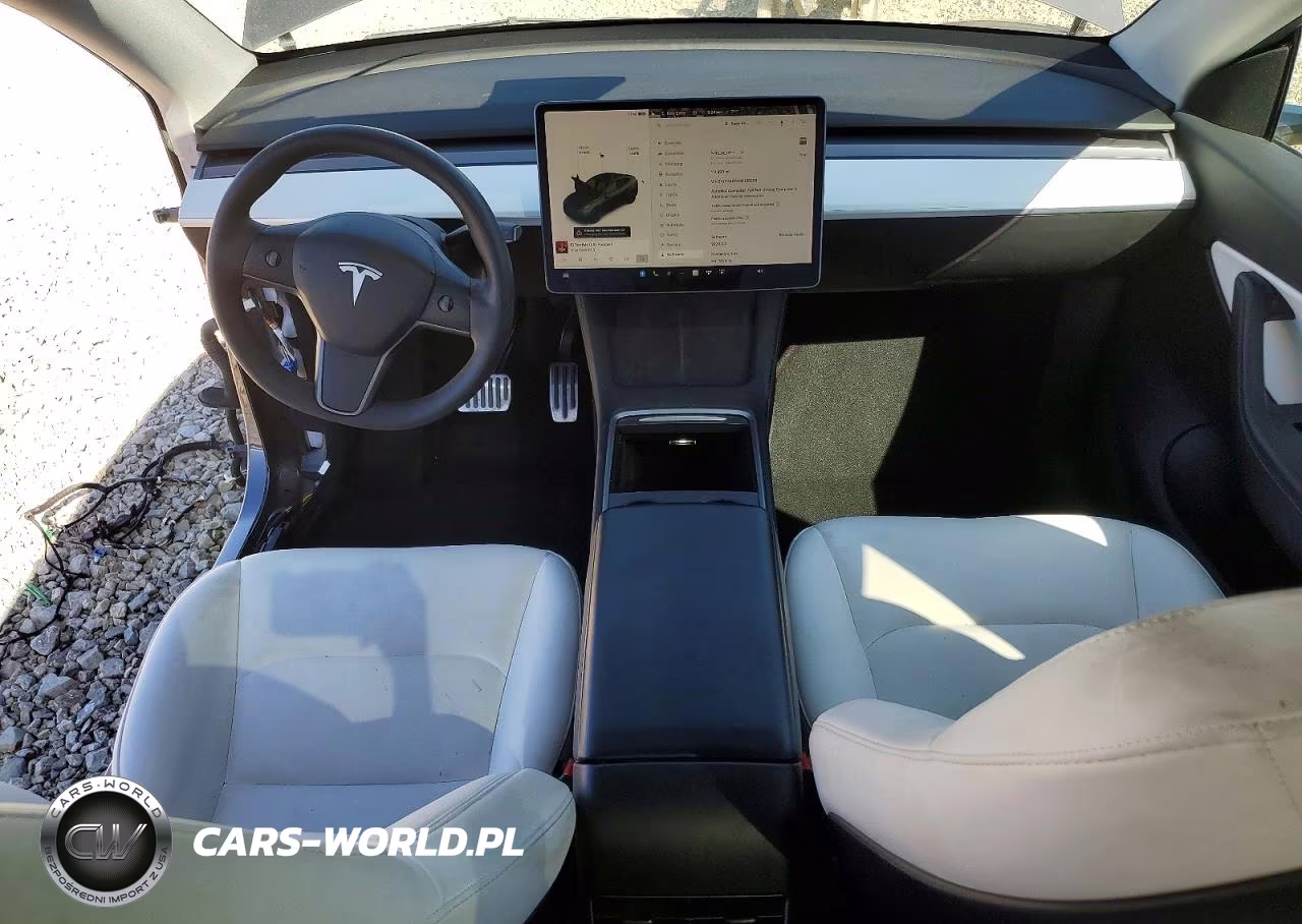 2021 Tesla Model Y VIN:5YJYGAEE2MF158209 - 8