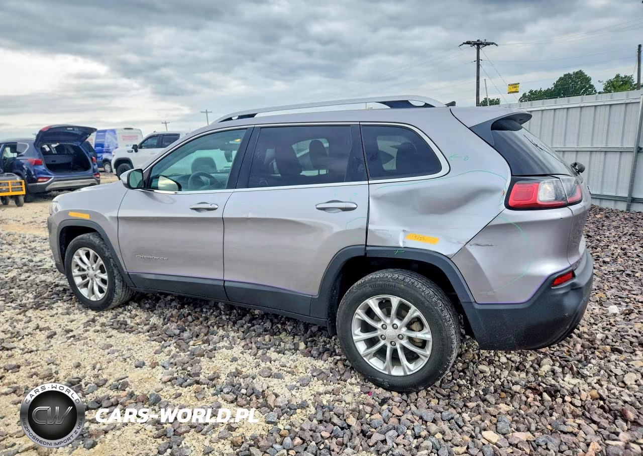 2019 Jeep Cherokee Latitude VIN:1C4PJLCBXKD203502 - 2