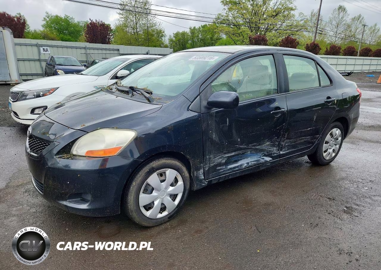 2010 Toyota Yaris Base