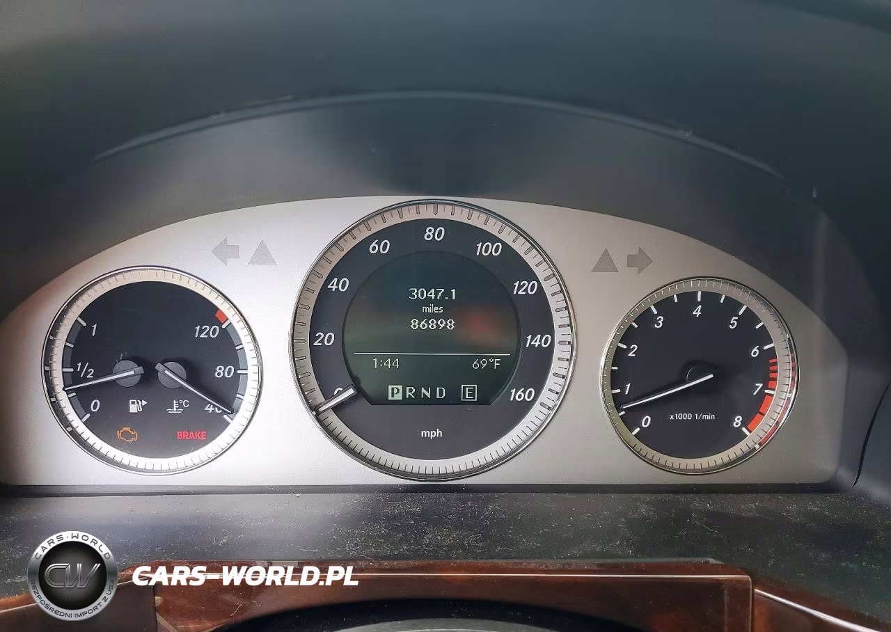 2011 Mercedes-Benz Glk 350 4Matic VIN:WDCGG8HB8BF635251 - 9