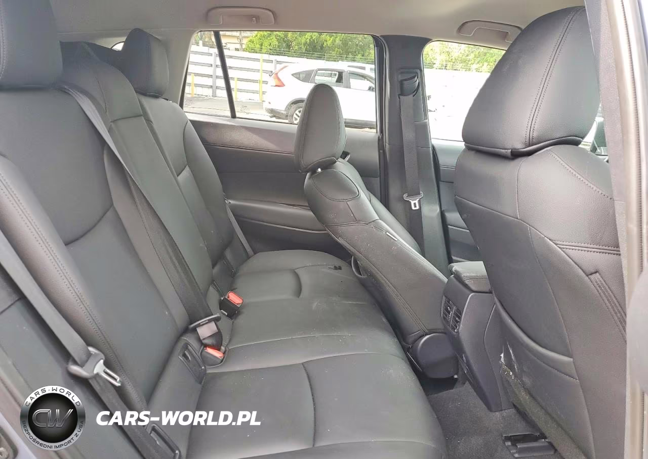 2024 Toyota Corolla Cross Le VIN:7MUCAAAG4RV108259 - 11