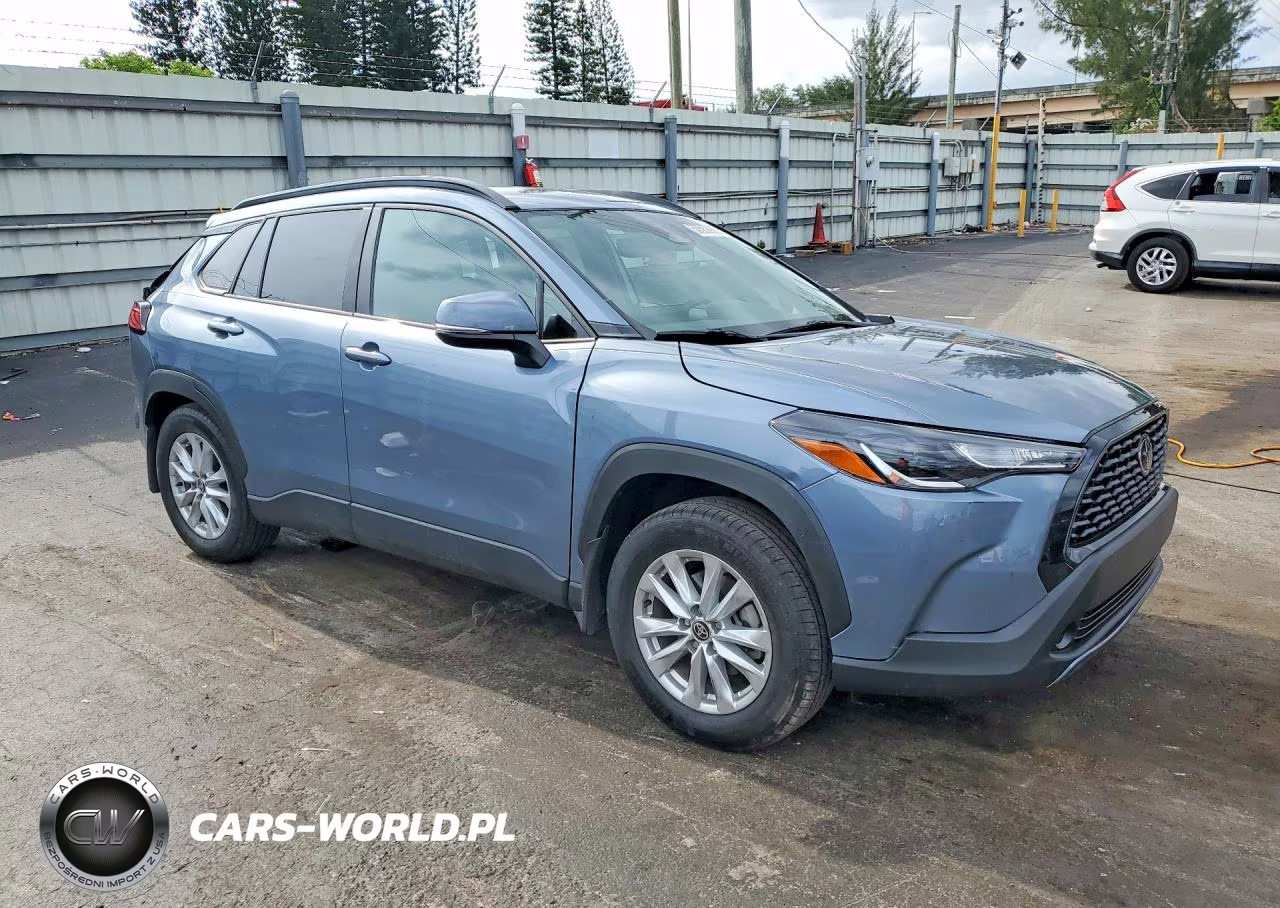 2024 Toyota Corolla Cross Le VIN:7MUCAAAG4RV108259 - 4