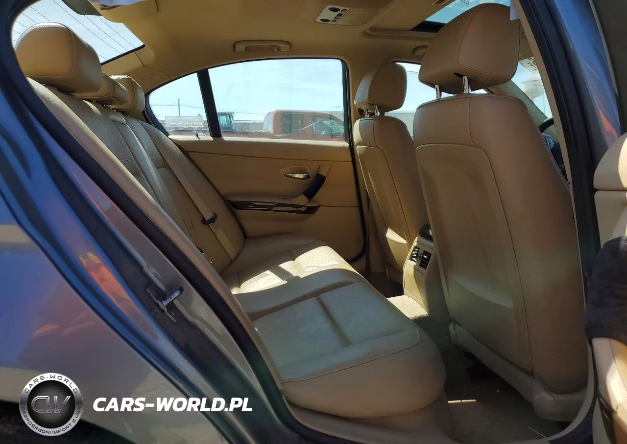 2011 BMW 328 Xi VIN:WBAPK7C50BA975004 - 10