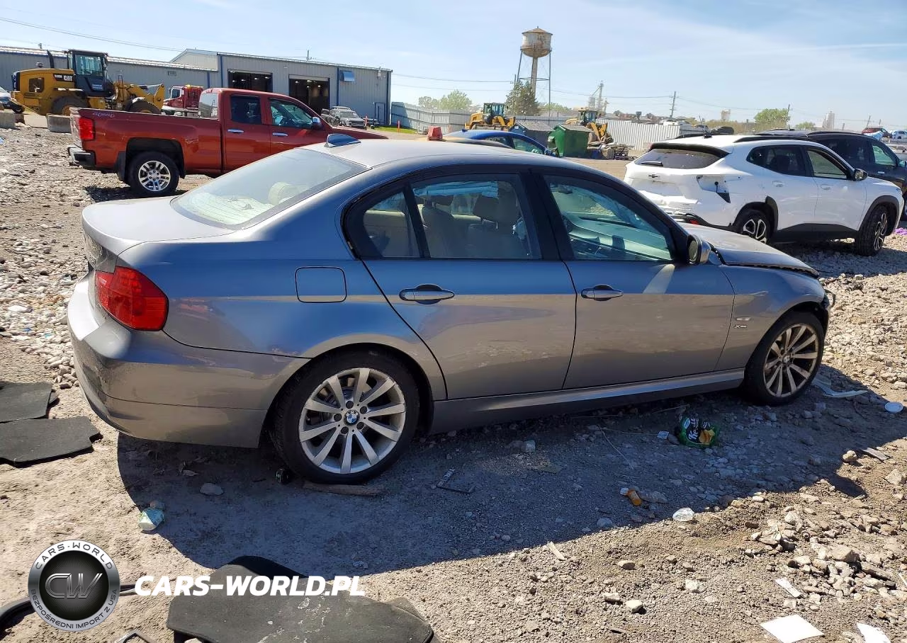 2011 BMW 328 Xi VIN:WBAPK7C50BA975004 - 3