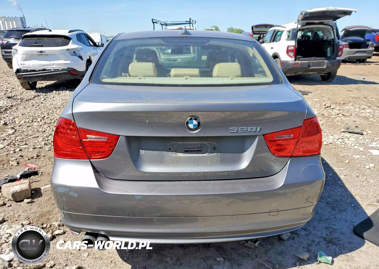 2011 BMW 328 Xi VIN:WBAPK7C50BA975004 - 6
