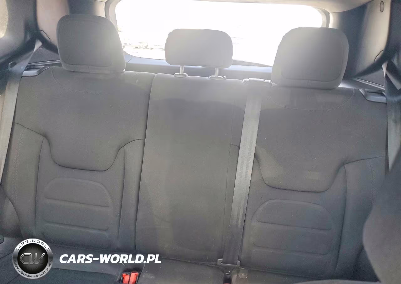 2018 Jeep Renegade Latitude VIN:ZACCJABB8JPJ64619 - 10