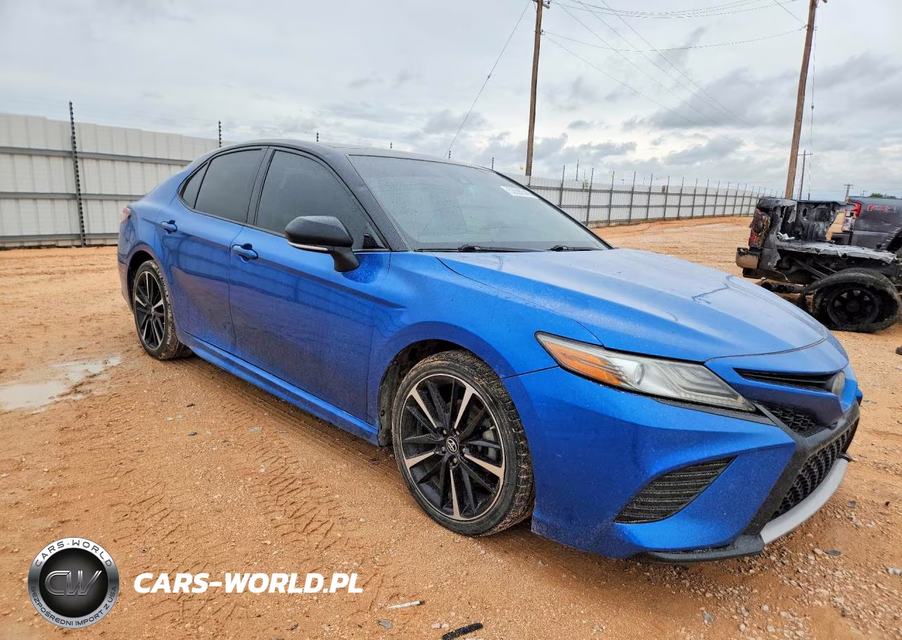2019 Toyota Camry Xse VIN:4T1B61HK7KU220942 - 4