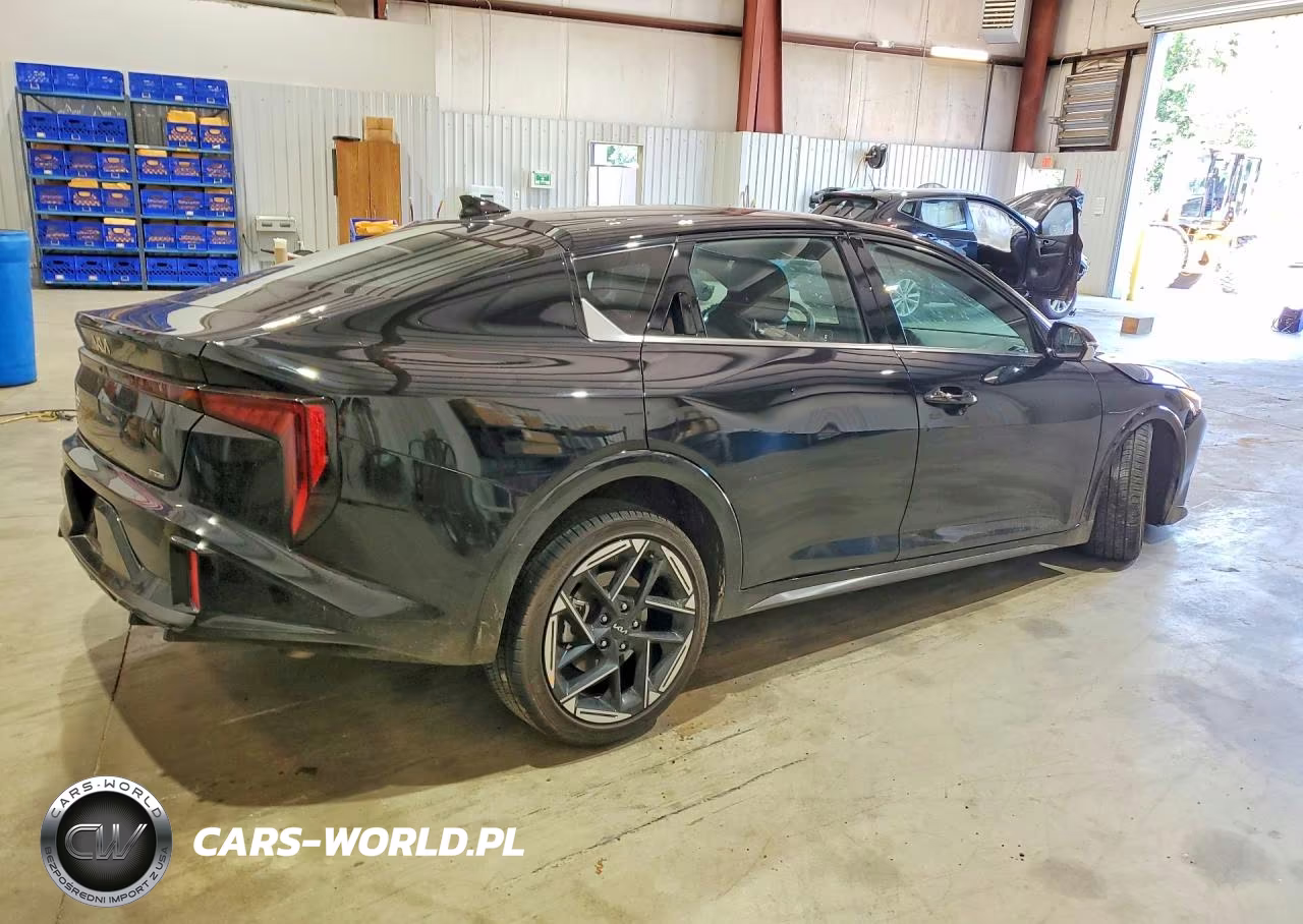 2026 Kia K4 Gt Line VIN:3KPFW4DE4TE269118 - 3