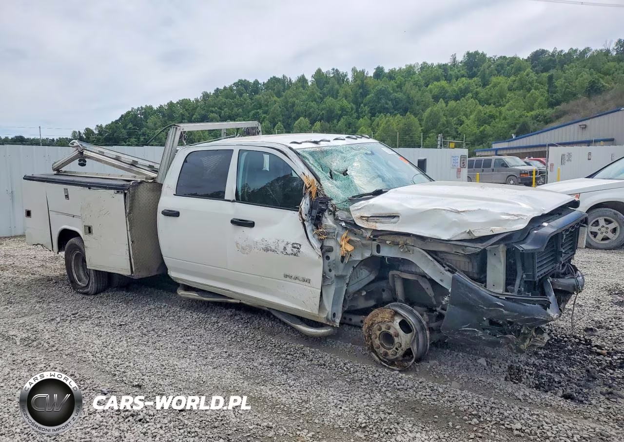 2019 Ram 3500 VIN:3C7WRTCJ6KG661121 - 4