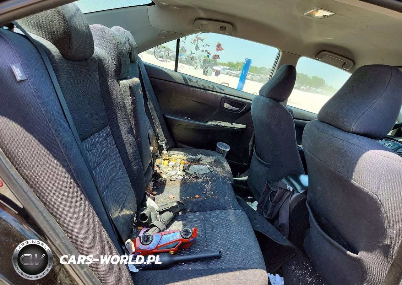 2016 Toyota Camry Le VIN:4T1BF1FK7GU128837 - 10