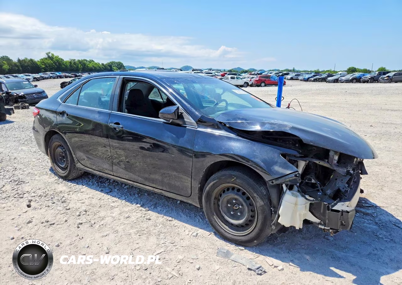 2016 Toyota Camry Le VIN:4T1BF1FK7GU128837 - 4