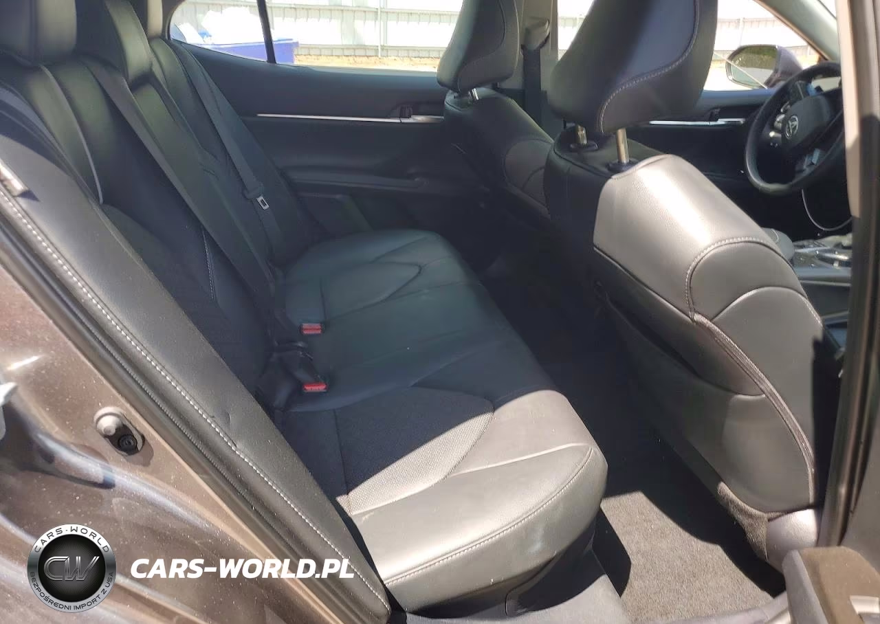2024 Toyota Camry Xse VIN:4T1K31AKXRU068233 - 10